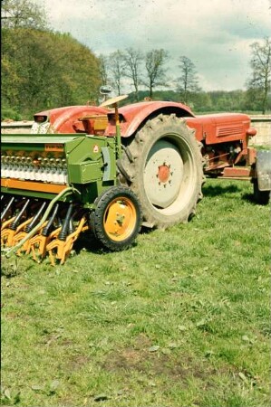 Fotografie: Kastendrillmaschine, Drillsaat