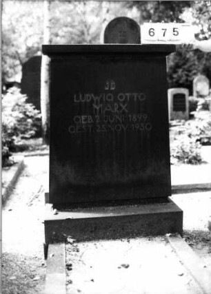 Grabstein 675