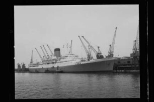 Pendennis Castle (1958), Union Castle Line, London
