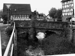 Brücke über den Eichelbach (Brücke); Schotten, Eichelbach (Wingershäuser Straße)