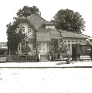 Calau, Poststraße 11. Villa (Kindergarten) (um 1910)