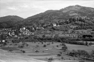 Oberweiler: Blick auf Badenweiler vom Weinberg (Römerberg)