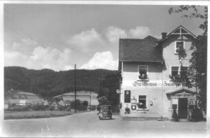 Graupa (Pirna-Graupa), Nr. 15 (Richard-Wagner Straße 50). Gasthaus zum tiefen Grund. Eckansicht
