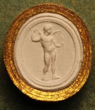 Cupido, einen Pfeil aus seinem Köcher ziehend (Daktyliothek, Erstes Mythologisches Tausend)