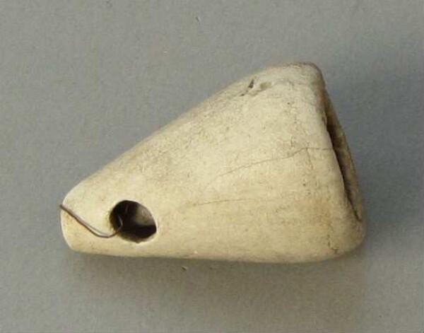 Snail shell as a pendant (?)