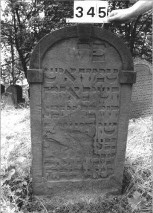Grabstein 345