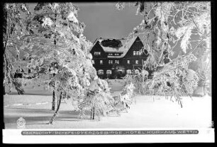 Hermsdorf im Erzgebirge bei Rehefeld, Hotel Kurhaus Wettin im Winter