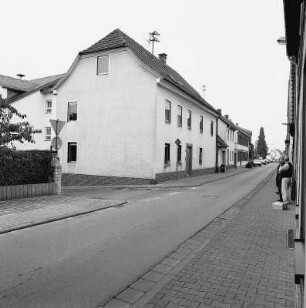 Oestrich-Winkel, Rheingaustraße 135
