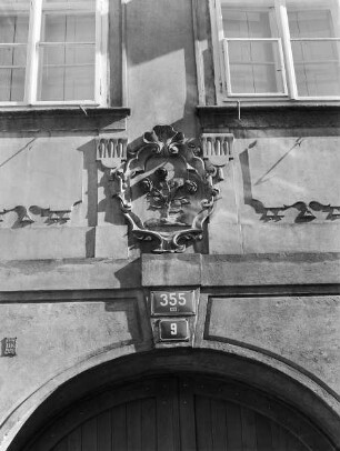 Haus Zu den Drei Roten Rosen & Haus Nr. 355