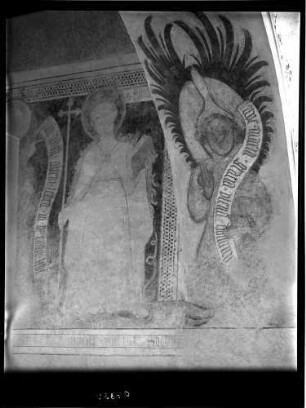 Höllstein Kirche Wandmalerei Heiligenfiguren