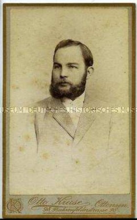 Porträt eines jungen Mannes mit Vollbart, Carte de Visite