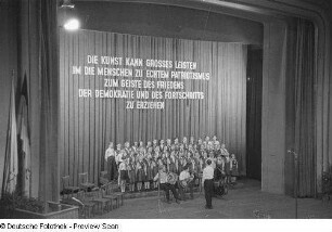 Auftritt eines Pionierchors