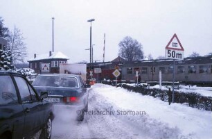 Ratzeburger Straße: Bahnübergang im Winter