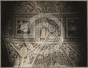Sgraffitodecke in der katholischen Kirche Greiffenberg