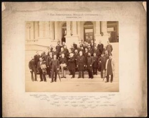 The International Meridian Conference in Washington, 1884: Gruppenfoto der Mitglieder der »International Meridian Conference« von 1884 in Washington mit Bezeichnung der einzelnen Teilnehmer