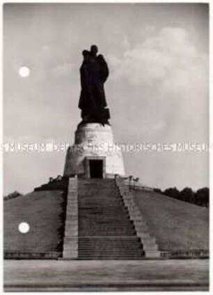 Berlin, Treptow, Sowjetisches Ehrenmal