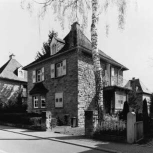 Wohnhaus, Villa; Heppenheim, Walther-Rathenau-Straße 8