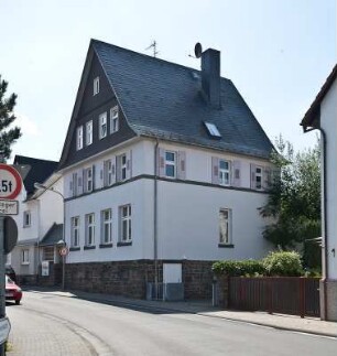Ehemalige Schule; Pohlheim, Römerstraße 3