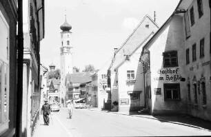 Isny: Obertorstraße mit Blaserturm