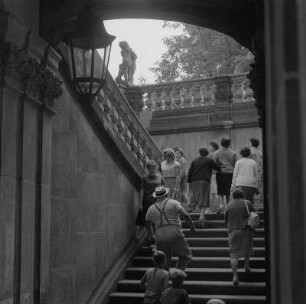 Dresden. Zwinger, Wallpavillon, Treppe zum Wall