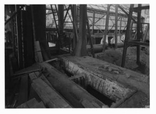 Industrie-Kraftwerk. Baustelle Gefluder (Unterwasserarbeiten, Taucher jedoch nicht im Bild) : Lauta (Niederlausitz). Industrie-Kraftwerk. Baustelle Gefluder (Unterwasserarbeiten, Taucher jedoch nicht im Bild)