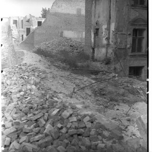Negativ: Ruine, Elßholzstraße 4, 1950