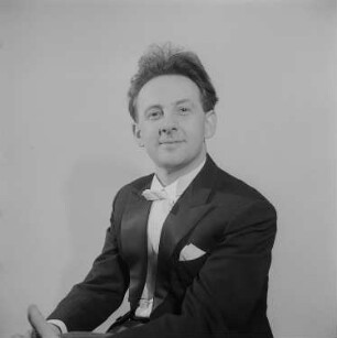 Porträtaufnahmen von Pianist Prof. Dieter Zechlin : Porträt von Dieter Zechlin