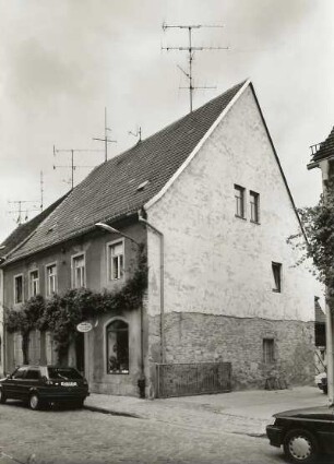 Belgern (Kreis Torgau), Elbstraße 6. Wohnhaus, um 1800. Straßenansicht