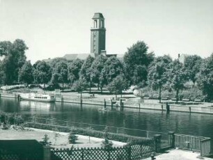 Berlin-Spandau, Rathausturm und Havel