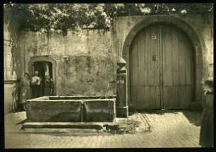 Heerstr. 43 Laufbrunnen