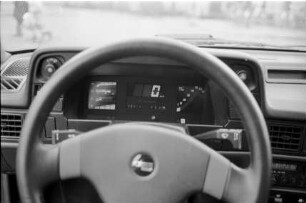 Vorstellung des Opel Kadett GSi 16 V: Innenansicht: Lenkrad, Armaturenbrett, Instrumentenanzeigen