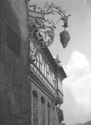 Goslar: Nasenschild Hok Achtermann, Traube