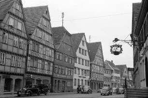 Mengen: Fachwerkhäuser und Aushängeschild