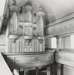 Zweimanualige Orgel