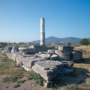 Samos. Hera-Tempel. Heraion. Ostfassade des spätarchaischen Hera-Tempels und Kolonna
