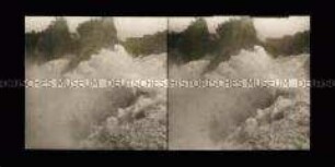 Schäumende Wogen des Rheinfalls, Neuhausen am Rheinfall