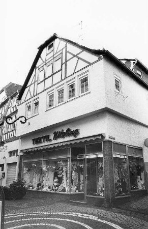 Wohnhaus, Fachwerk; Gelnhausen, Langgasse 4