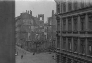 Zerstörtes Wohngebäude, Ecke Thomasius- und Gottschedstraße