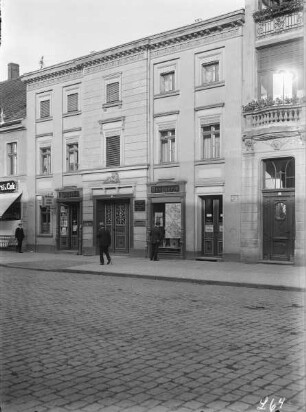 Wohn- und Geschäftshaus Apotheke