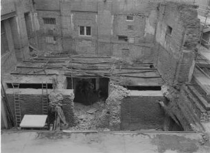 Dresden, Ständehaus, großer Innenhof, Abbruch von Einbauten, Ansicht vom Nordflügel