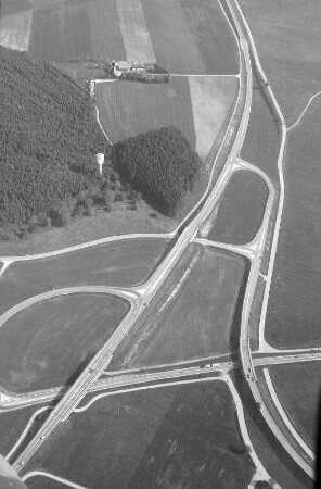 Hüfingen: Straßenverteiler mit Relaisstation, B 31