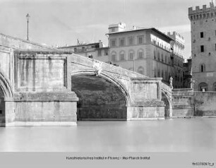 Ponte Santa Trìnita, Florenz