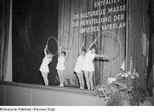 Auftritt einer Gymnastikgruppe