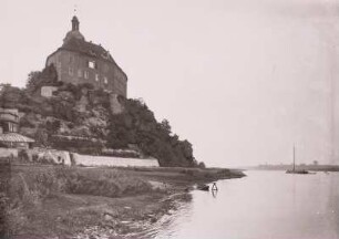 Schloß Hirschstein an der Elbe : Schloß Hirschstein. Ansicht von der Elbe