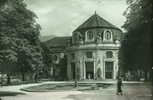 Bad Reichenhall, Kurgarten. Wandelhalle