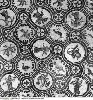 Mosaik mit Amoretten und Vögeln