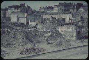 Kriegszerstörungen in einer französischen Stadt