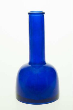 Blaue Vase in Schlegelform