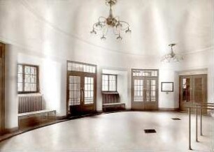 Fischer, Theodor; Heilbronn; Stadt-Theater - Foyer, Blick zum Eingang (Innenansicht)
