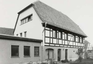 Mobschatz, Wohnstallhaus : Mobschatz (Kreis Meißen-Radebeul), Dorfplatz 8, 1816, Hofansicht